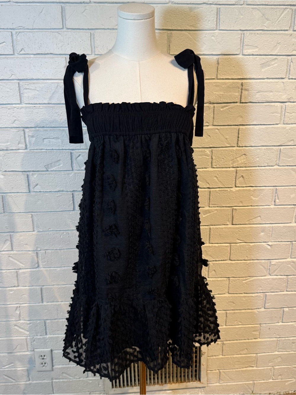 Entro Black Tie-Shoulder Ruffle Dress Womens L